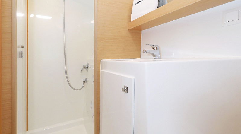 Lagoon 42 - 4 + 2 cab.