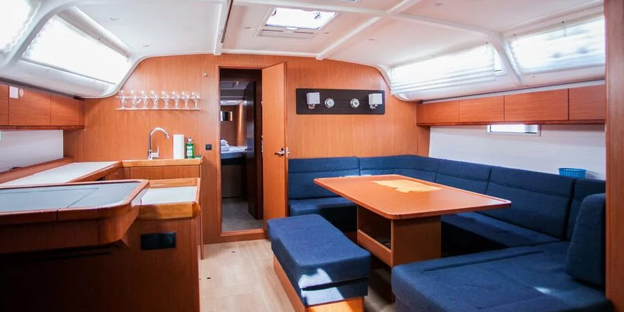 Bavaria Cruiser 51