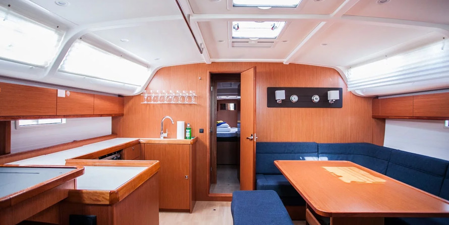 Bavaria Cruiser 51