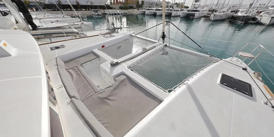 Lagoon 450 F