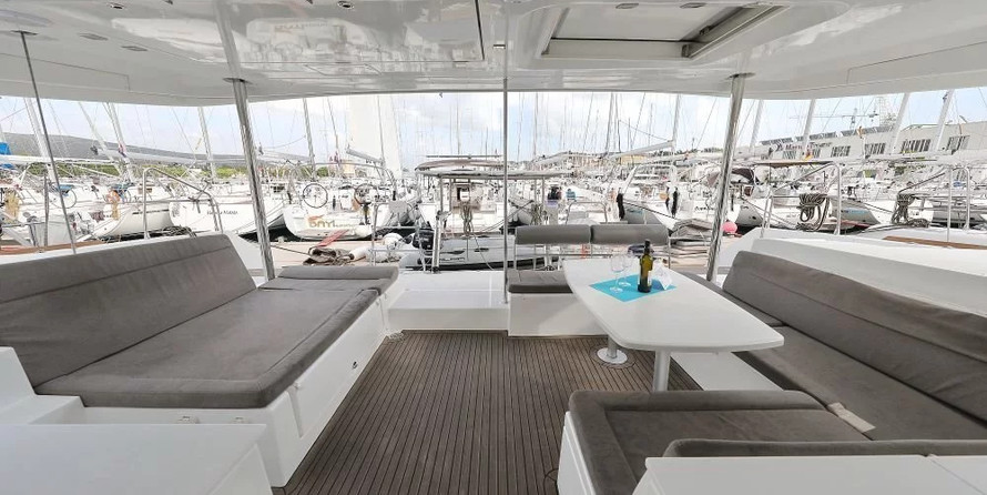 Lagoon 450 F