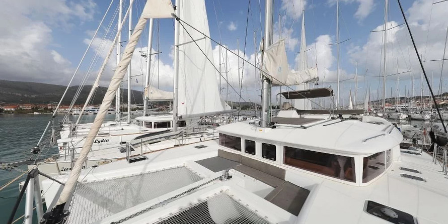 Lagoon 450 F