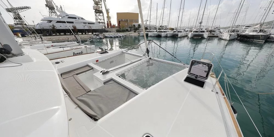 Lagoon 450 F