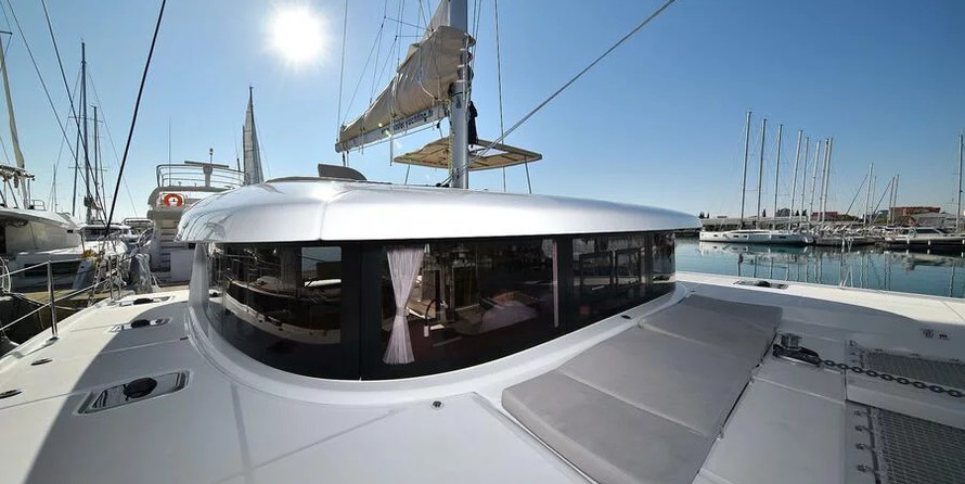 Lagoon 42