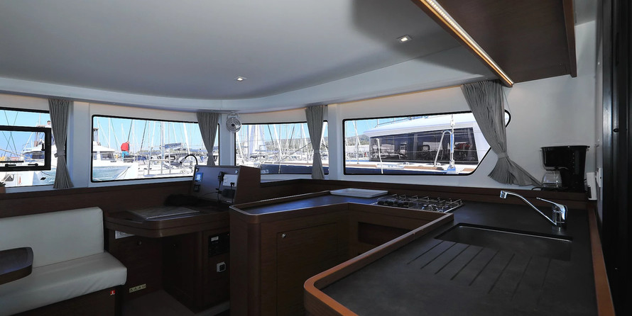 Lagoon 42
