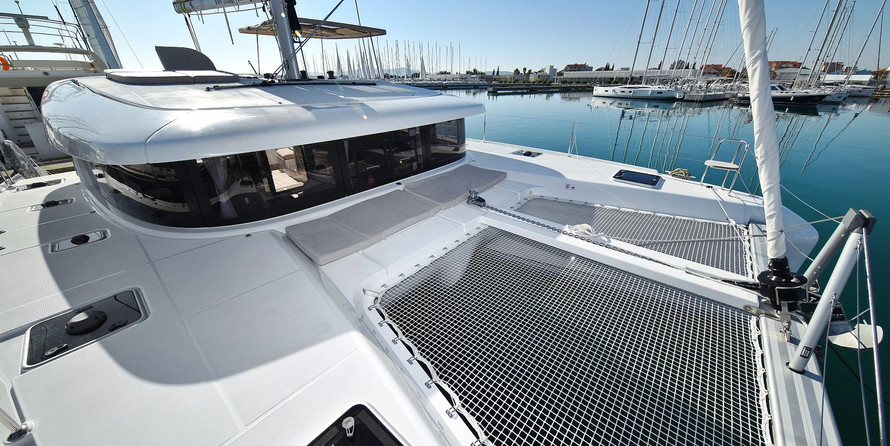Lagoon 42