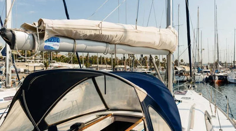 Beneteau Oceanis 43