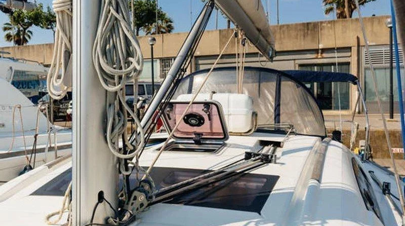 Beneteau Oceanis 43