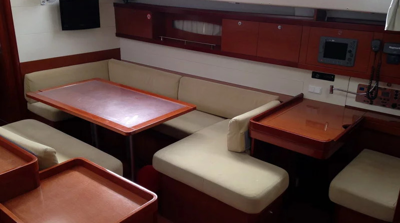 Beneteau Oceanis 50 Family