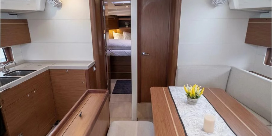 Beneteau Oceanis 46.1