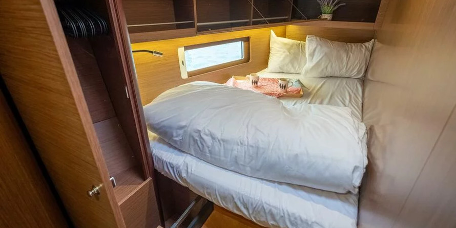 Beneteau Oceanis 46.1