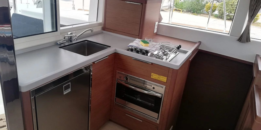 Lagoon 40