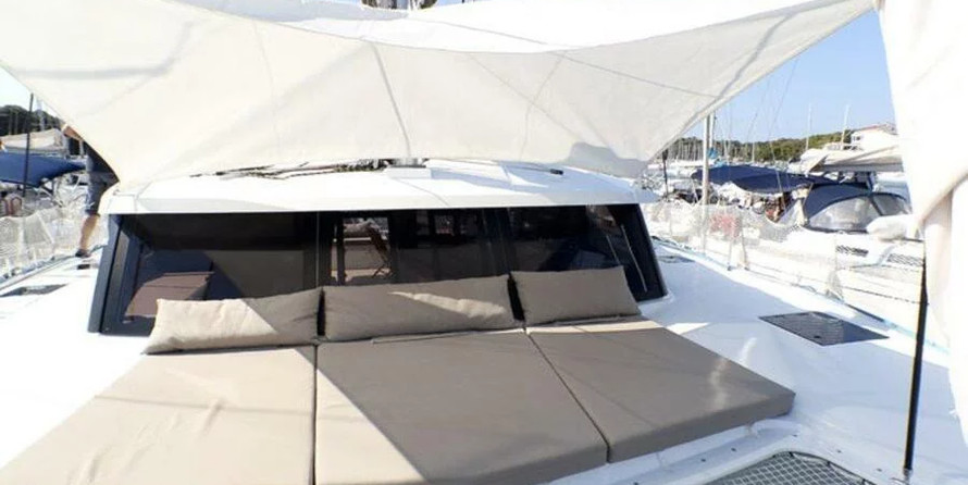 Fountaine Pajot Lucia 40