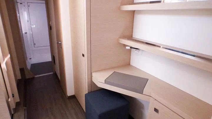 Fountaine Pajot Lucia 40