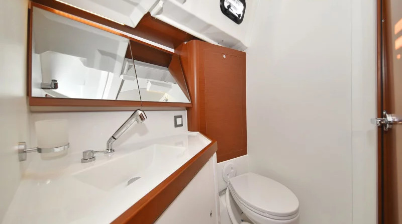 Beneteau Oceanis 46.1