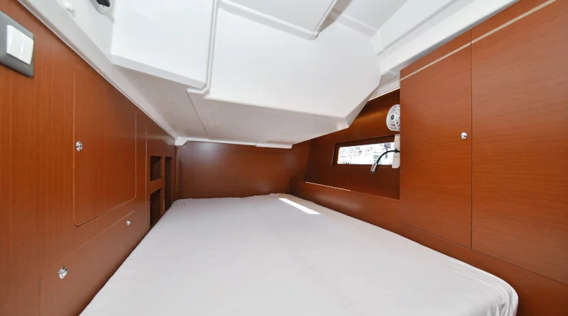 Beneteau Oceanis 46.1