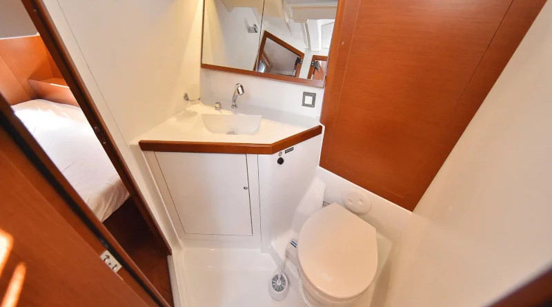 Beneteau Oceanis 46.1