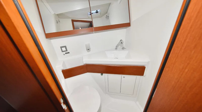 Beneteau Oceanis 46.1