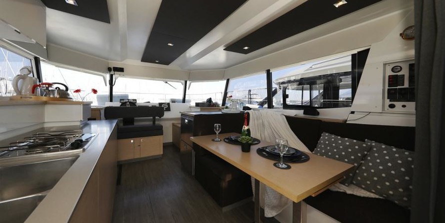 Fountaine Pajot MY 37