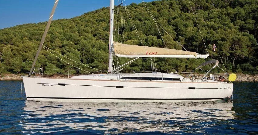 Salona 44