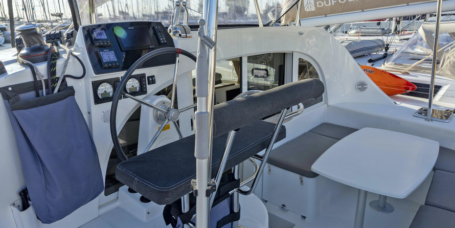 Lagoon 380 ( INVENTER )