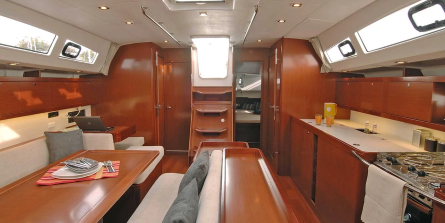 Beneteau Oceanis 50 Family