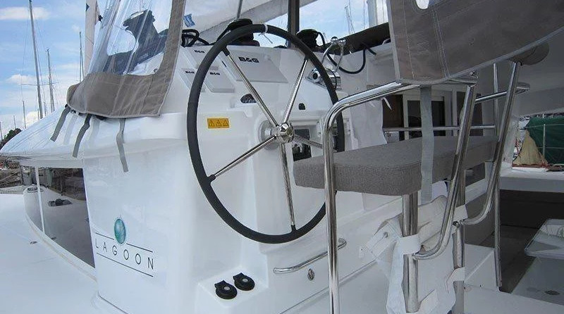 Lagoon 400 S2