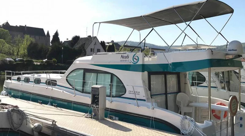 Cantieri estensi goldstar 560 c fly