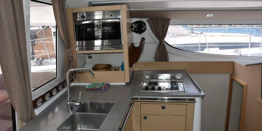 Lipari 41 - 4 + 2 cab.