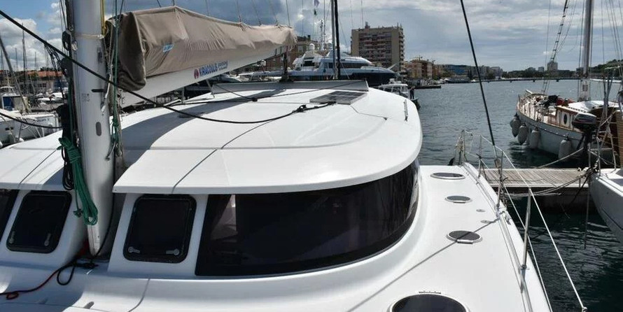 Lipari 41 - 4 + 2 cab.