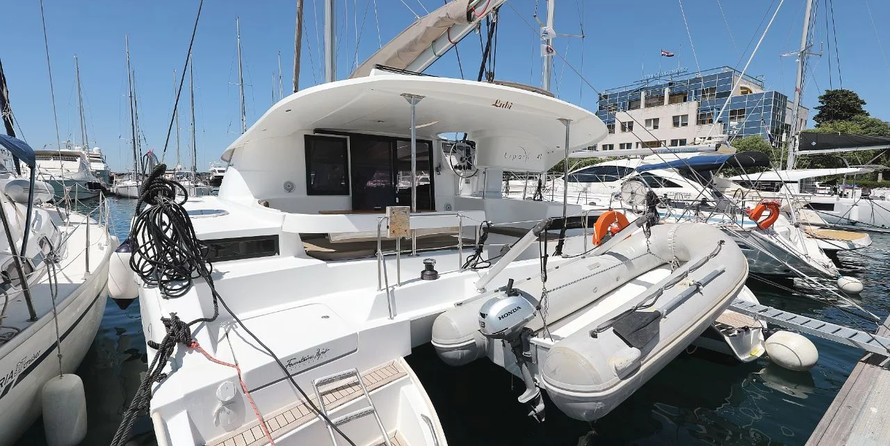 Lipari 41 - 4 + 2 cab.