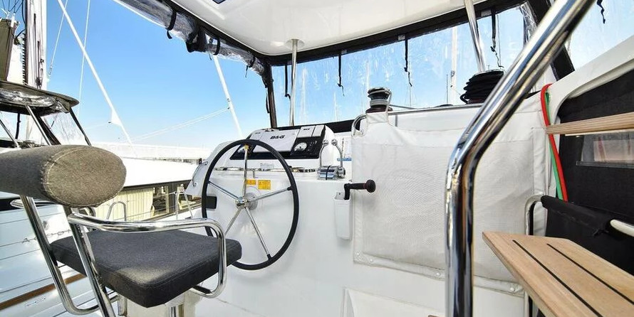 Lagoon 42 - 4 + 2 cab.