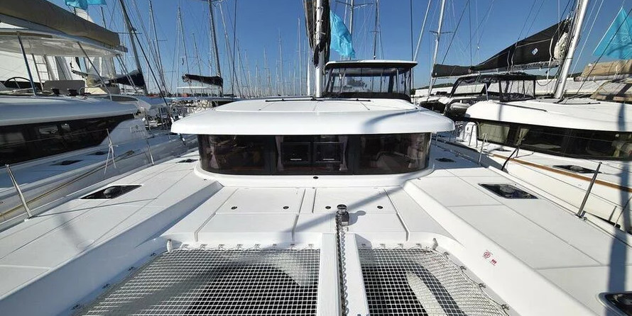 Lagoon 42 - 4 + 2 cab.