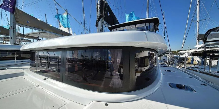 Lagoon 42 - 4 + 2 cab.