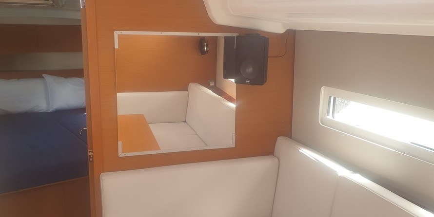 Jeanneau Sun Odyssey 410