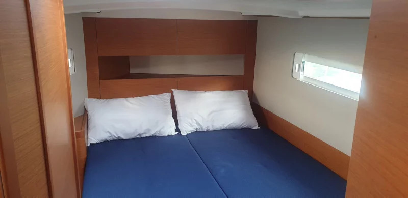 Jeanneau Sun Odyssey 410