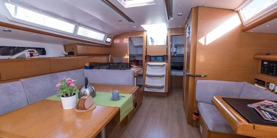 SUN ODYSSEY 439