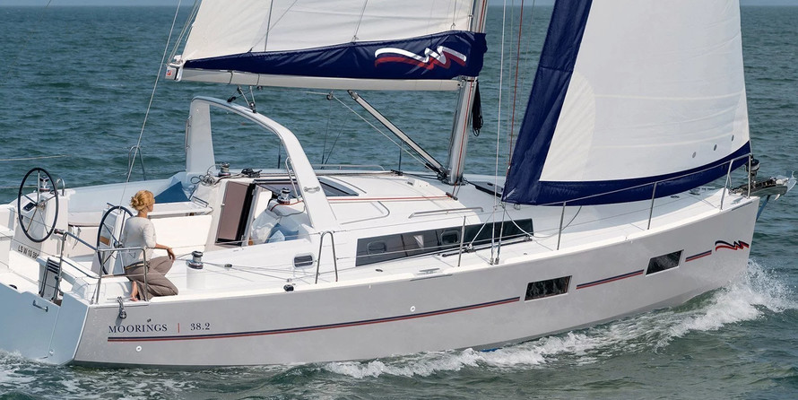 Oceanis 38