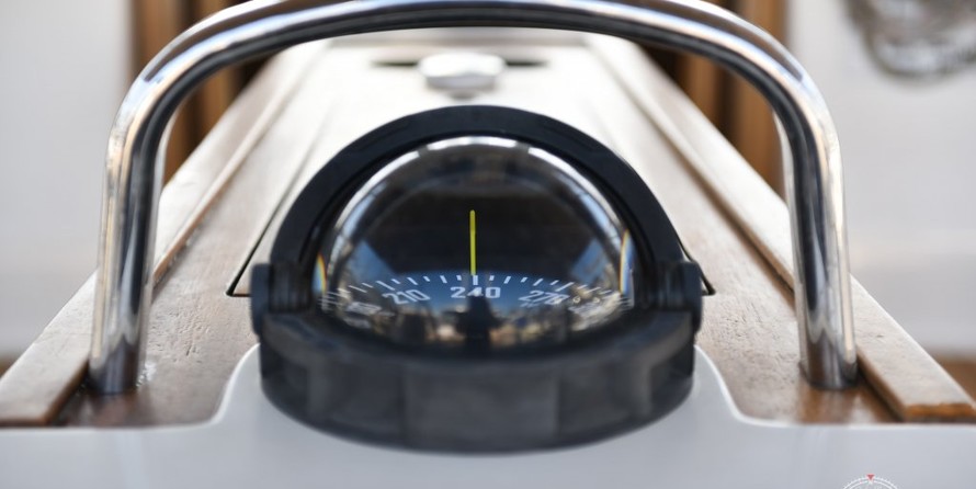 Bavaria 37