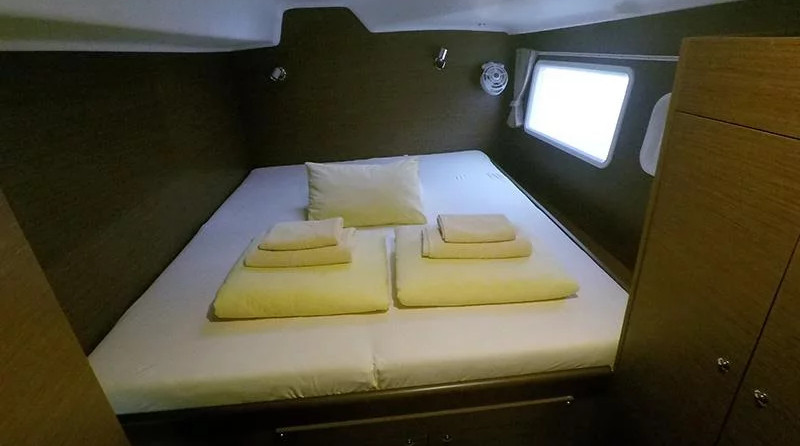 Lagoon 380