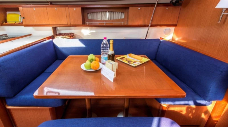 Oceanis 54