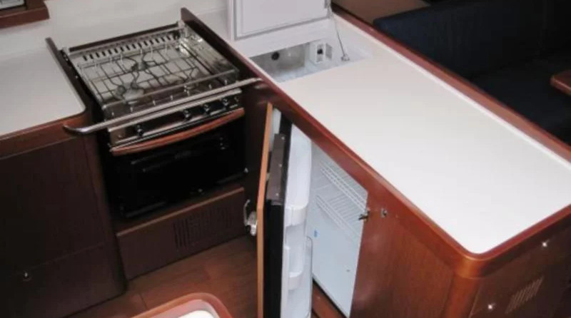 Oceanis 54