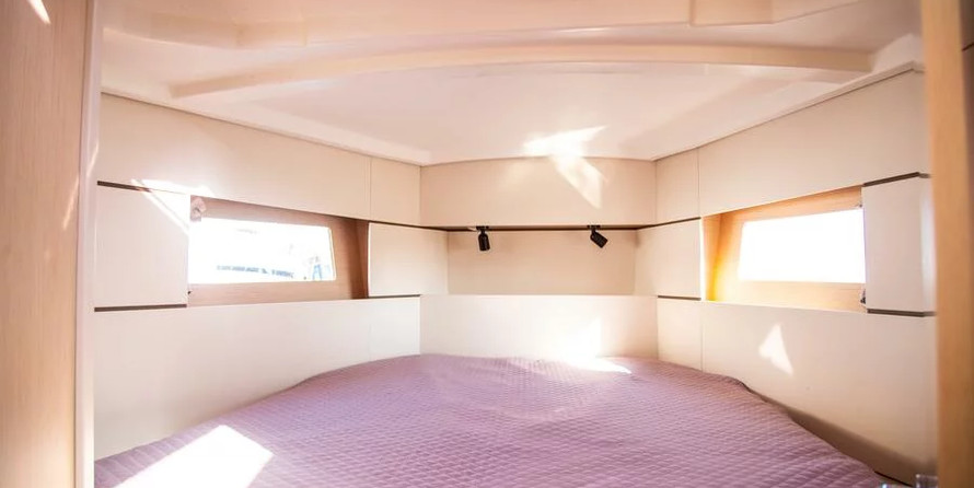 Beneteau Oceanis 38.1