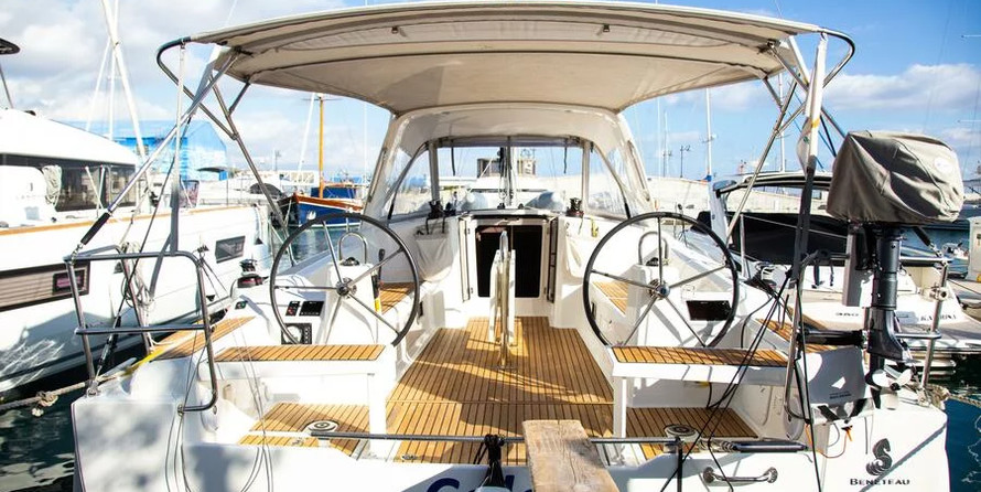 Beneteau Oceanis 38.1