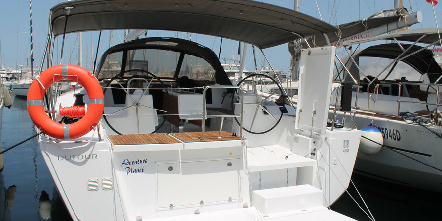 Dufour 460