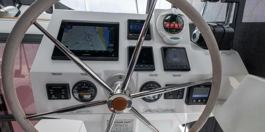 Fountaine Pajot Astréa 42