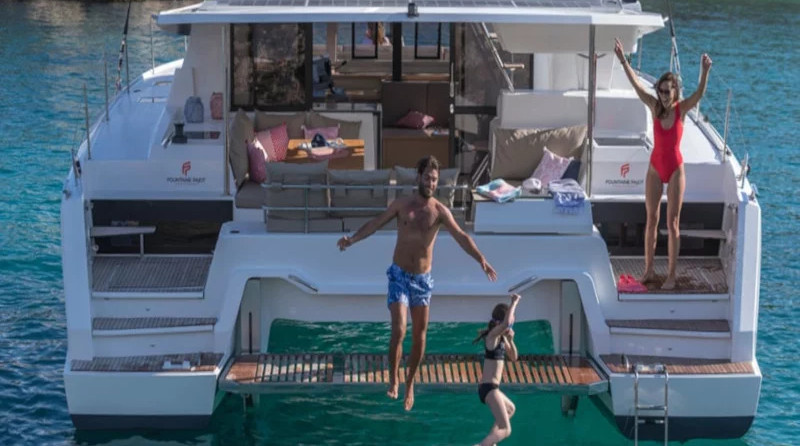 Fountaine Pajot Astréa 42