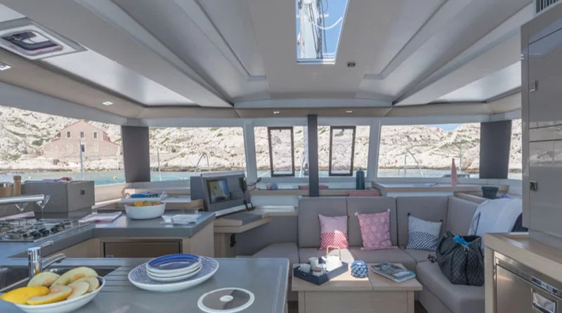 Fountaine Pajot Astréa 42