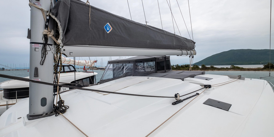 Fountaine Pajot Astréa 42
