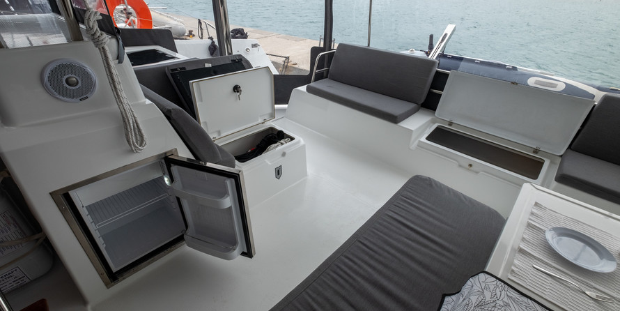 Fountaine Pajot Astréa 42